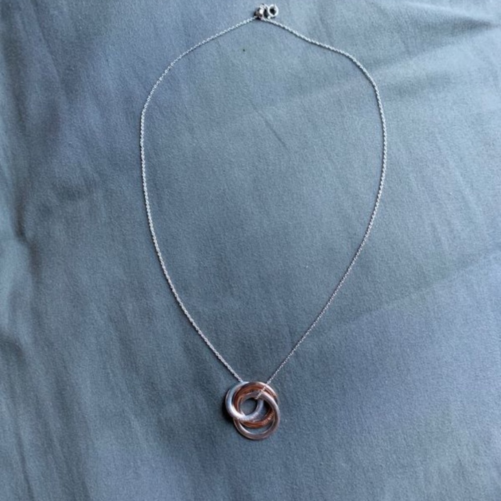 Tiffany & Co Interlocking Circle Necklace